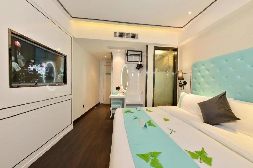 Bed in Xana Hotelle Guangzhou Tiyuxi Road Metro Station Branch