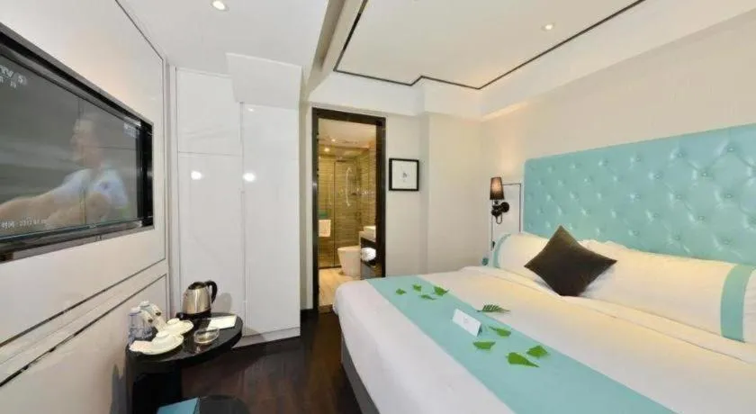 Bed in Xana Hotelle Guangzhou Tiyuxi Road Metro Station Branch