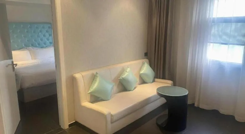 Bed in Xana Hotelle Guangzhou Tiyuxi Road Metro Station Branch