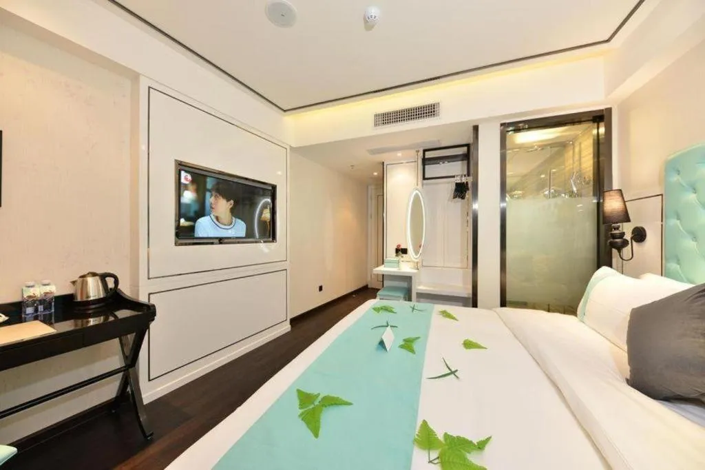 Bed in Xana Hotelle Guangzhou Tiyuxi Road Metro Station Branch