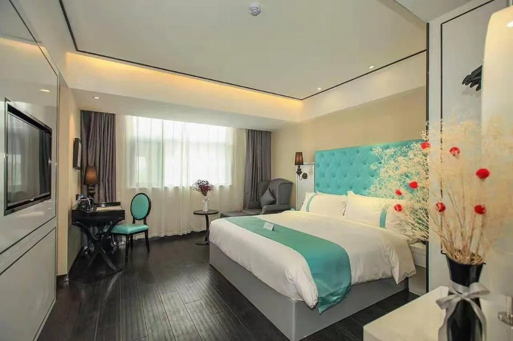 Bed in Xana Hotelle Guangzhou Tiyuxi Road Metro Station Branch