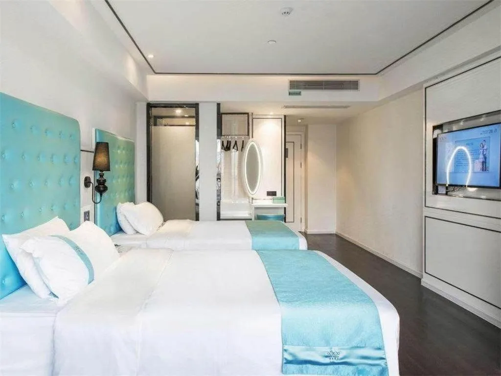 Bed in Xana Lite Guangzhou Shixi Metro Station