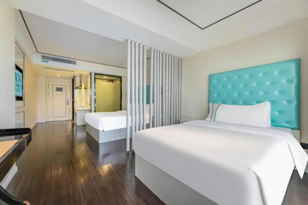 Bed in Xana Lite Guangzhou Shixi Metro Station