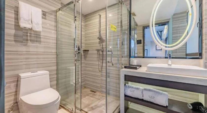 Xana Lite Guangzhou Shixi Metro Station