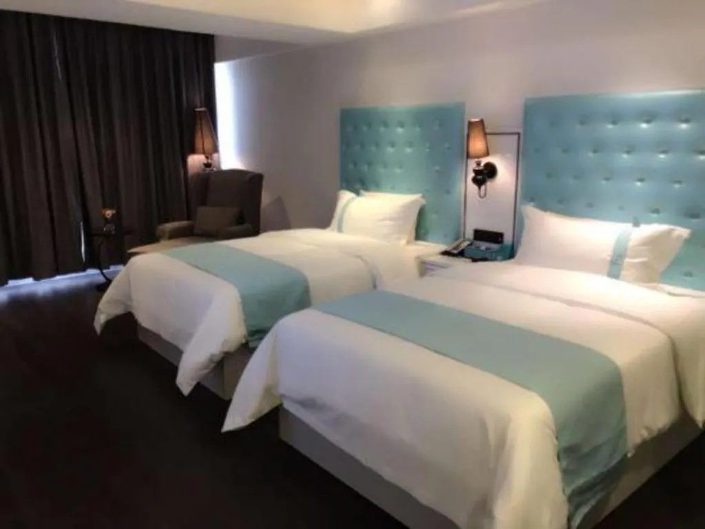 Bed in Xana Lite Guangzhou Shixi Metro Station