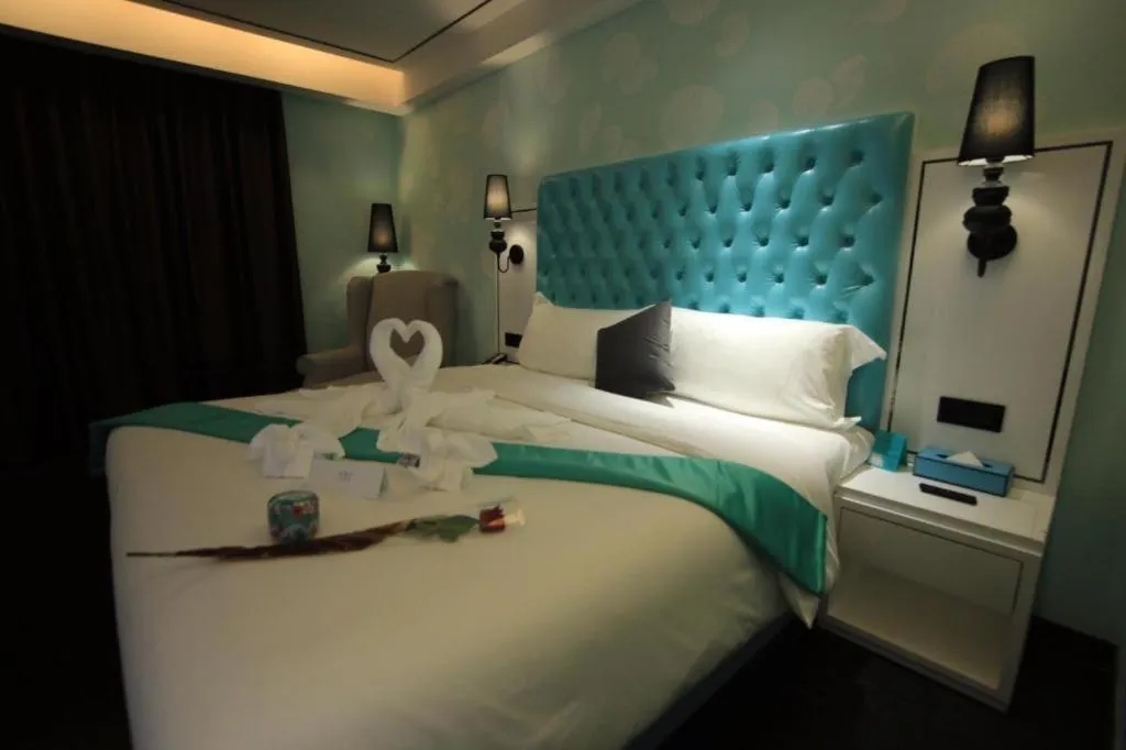 Bed in Xana Lite Hotel Shenzhen Nanshan Xilichaguang Metro Station