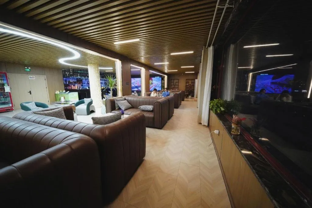 Xana Hotelle Jinan Daminghu North Gate