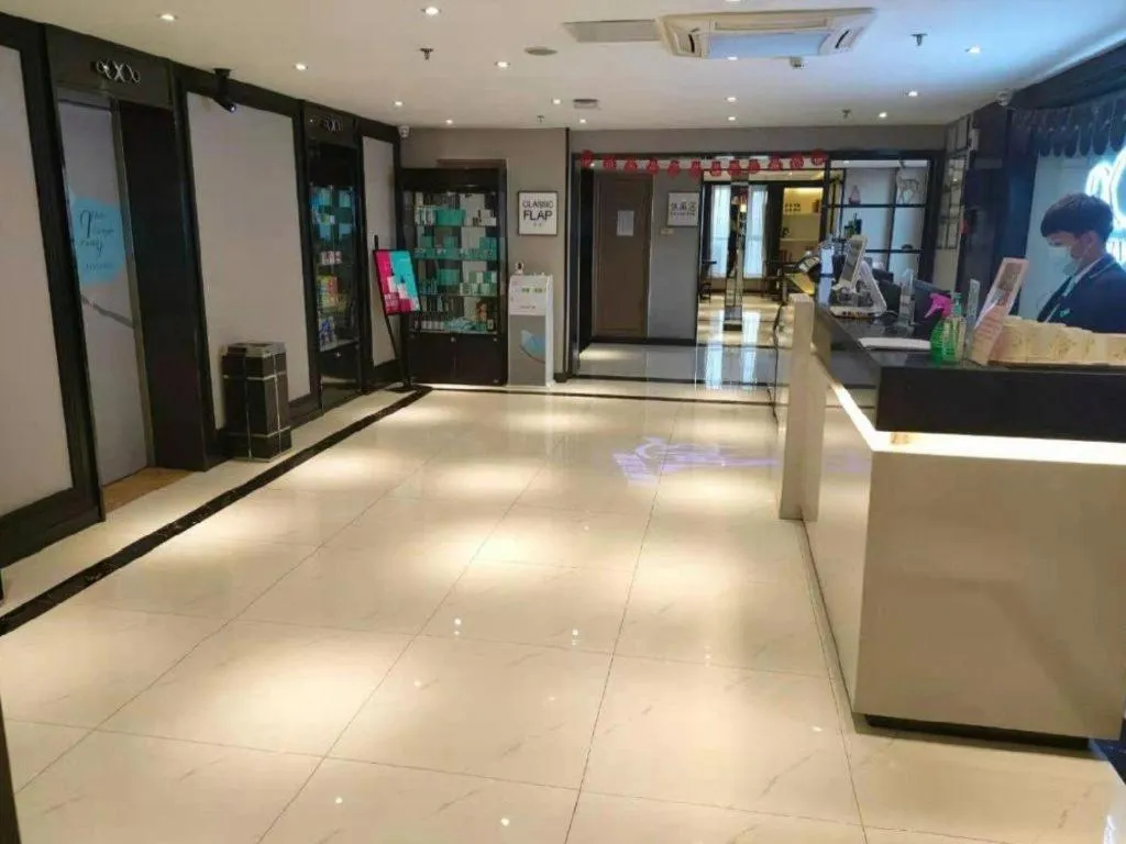 Xana Hotelle Jinan Daminghu North Gate