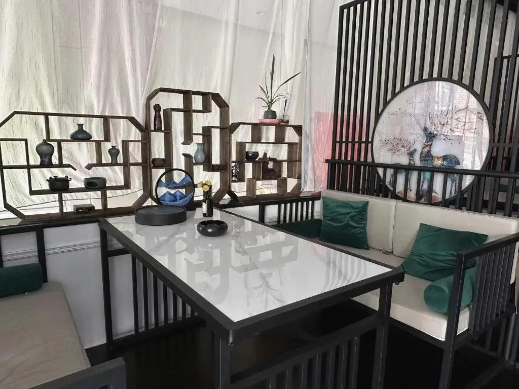 Xana Hotelle Jinan Daminghu North Gate