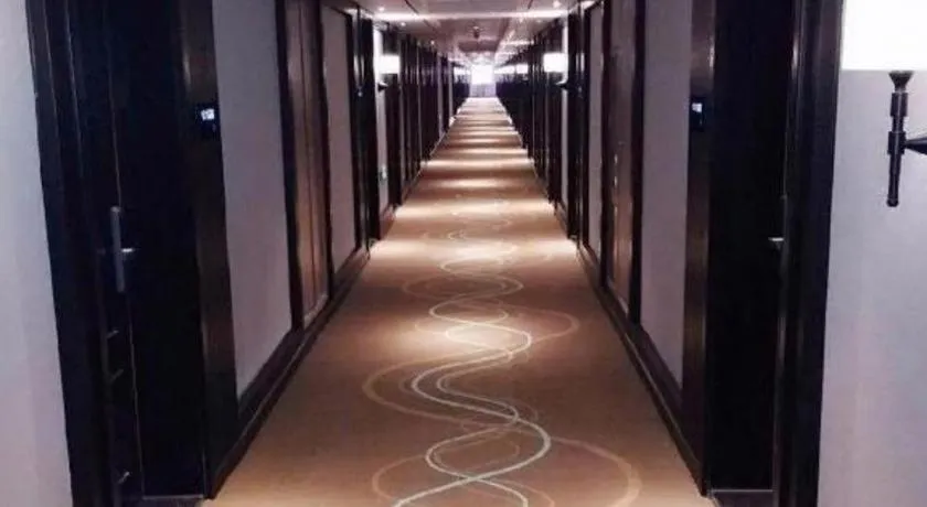 Xana Hotelle Jinan Daminghu North Gate