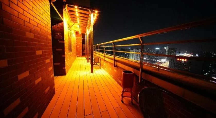 Xana Hotelle Jinan Daminghu North Gate