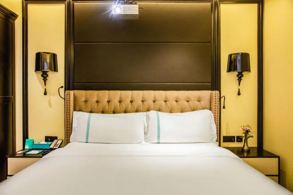 Bed in Xana Hotelle Beijing Olympic Park South Lishuiqiao Metro Station