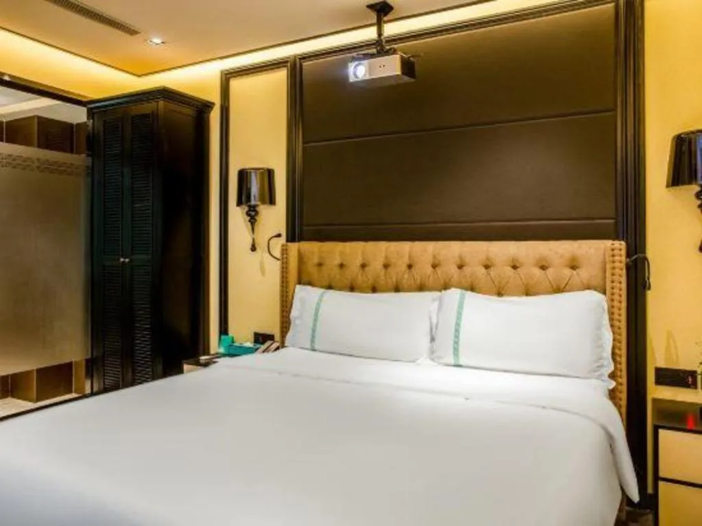 Bed in Xana Hotelle Beijing Olympic Park South Lishuiqiao Metro Station