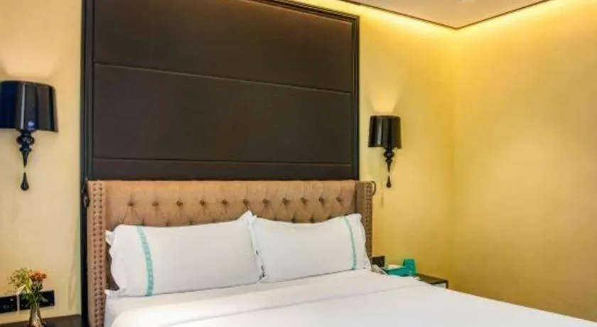 Bed in Xana Hotelle Beijing Olympic Park South Lishuiqiao Metro Station