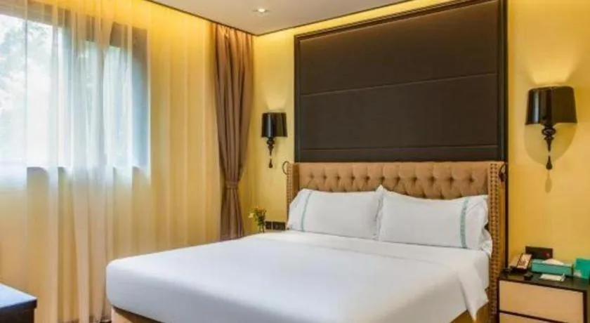 Bed in Xana Hotelle Beijing Olympic Park South Lishuiqiao Metro Station