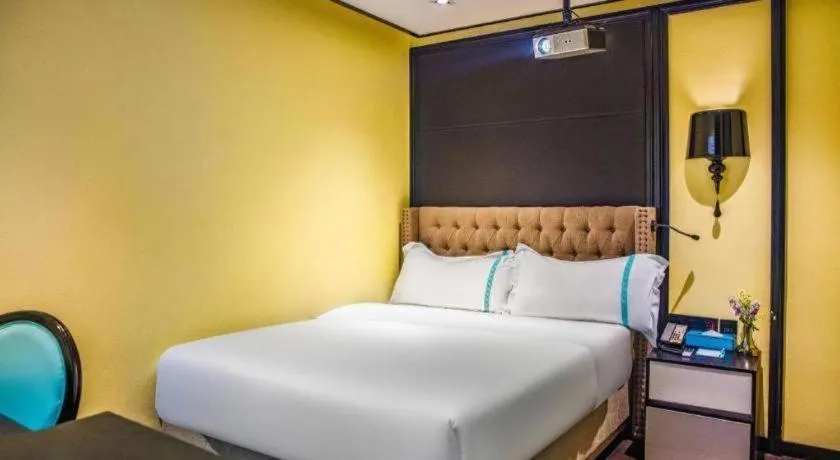 Bed in Xana Hotelle Beijing Olympic Park South Lishuiqiao Metro Station