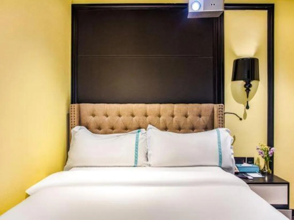 Bed in Xana Hotelle Beijing Olympic Park South Lishuiqiao Metro Station