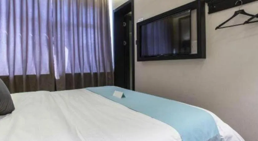 Bed in Xana Hotelle Shihezi Junken Museum Branch