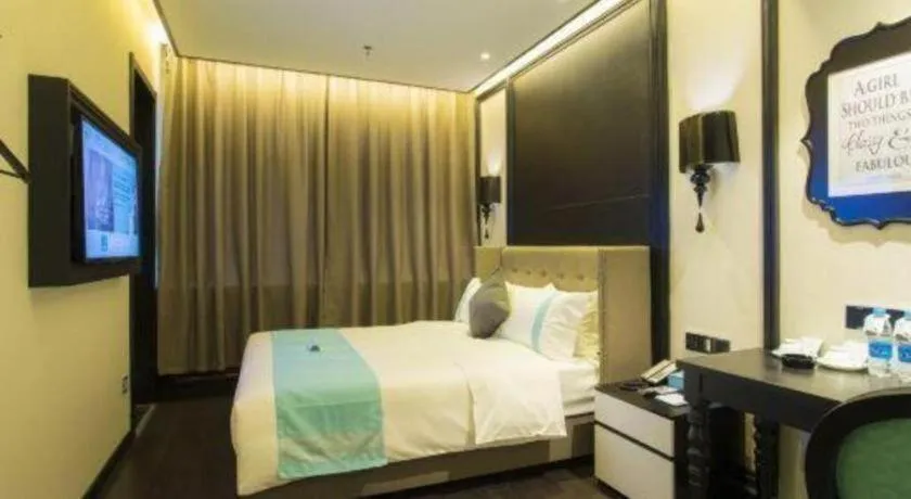 Bed in Xana Hotelle Shihezi Junken Museum Branch