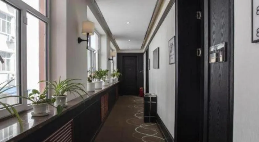 Xana Hotelle Shihezi Junken Museum Branch