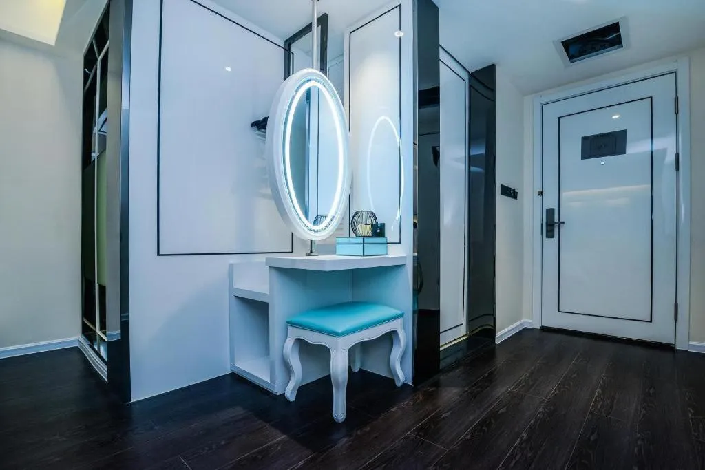 Xana Lite Hefei Railway South Station