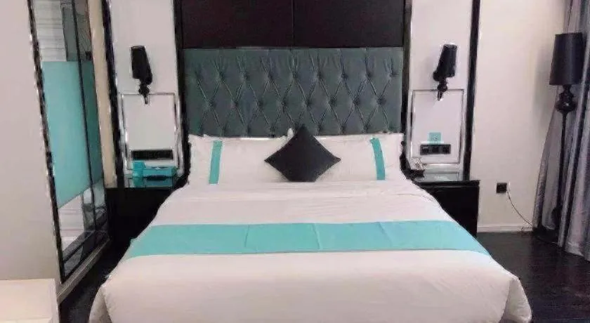 Bed in Xana Hotelle Neijiang City Center Branch