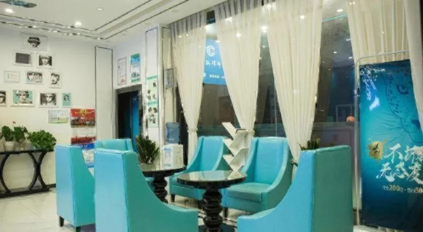 Xana Hotelle Neijiang City Center Branch