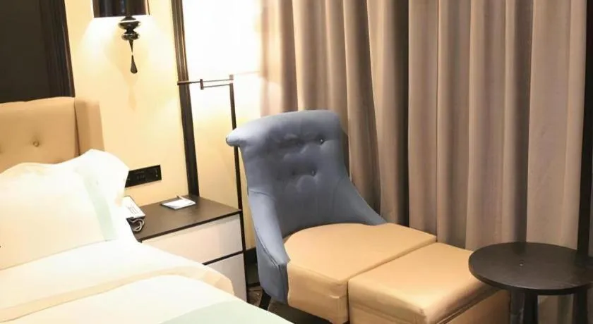 Xana Lite Korla Xiangli Avenue Food Street