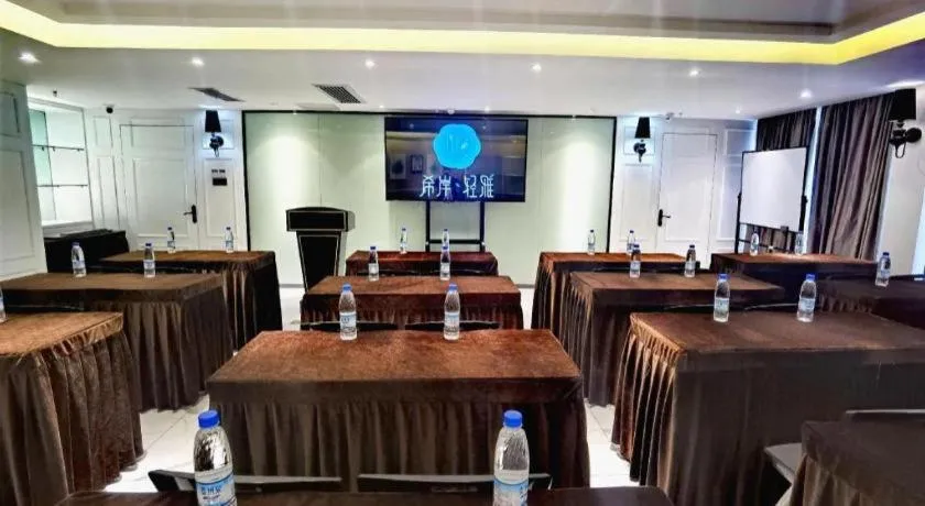 Xana Lite Guiyang Huaguoyuan Shuangzi Towers