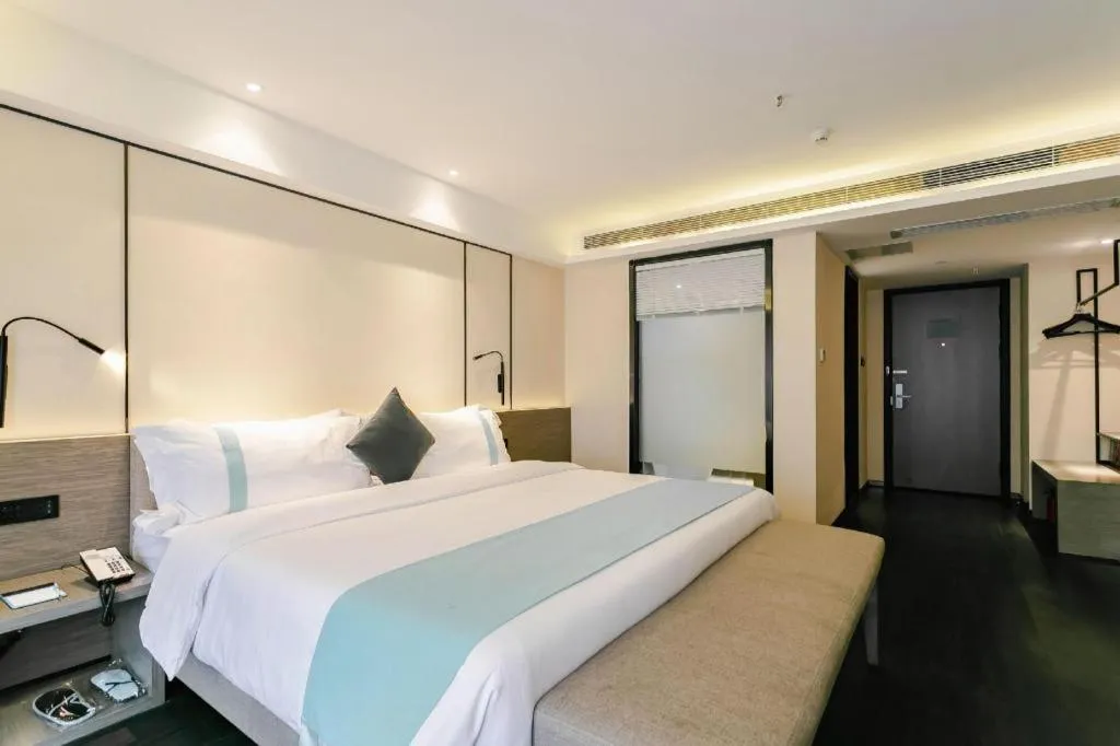 Bed in Xana Lite Guiyang Huaguoyuan Shuangzi Towers