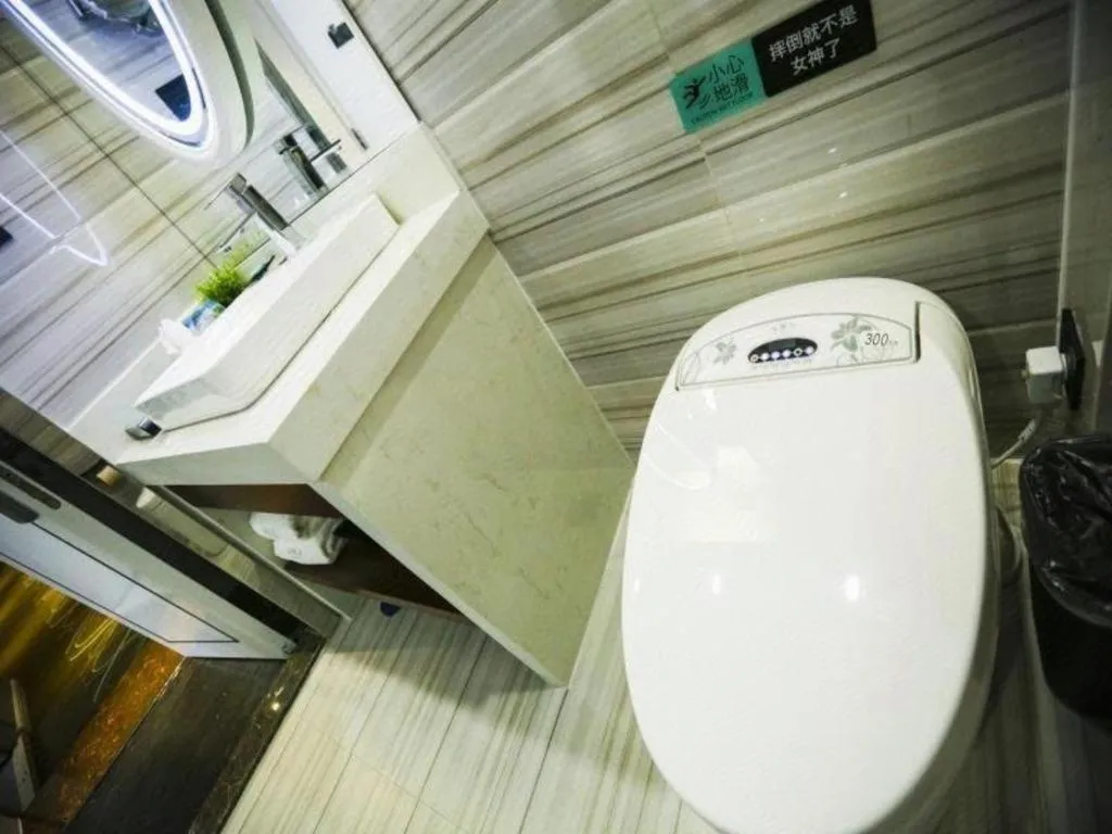 Xana Lite·Dunhua Railway Station