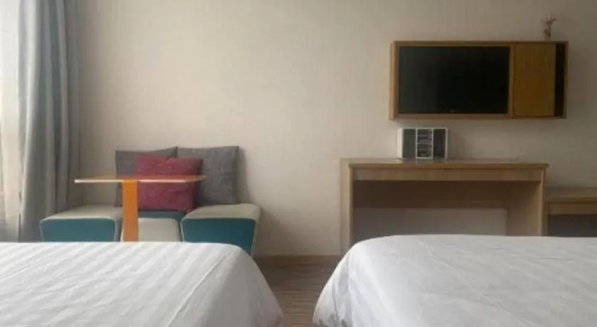 Bed in 7Days Inn Tianjin Airport NO.1 Bridge Branch