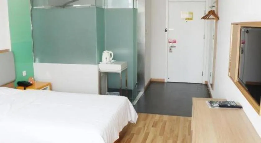 Bed in 7Days Inn Tianjin Airport NO.1 Bridge Branch