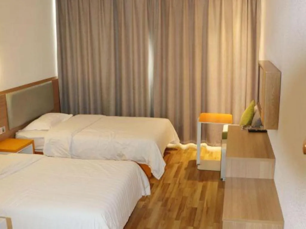 Bed in 7Days Inn Tianjin Airport NO.1 Bridge Branch