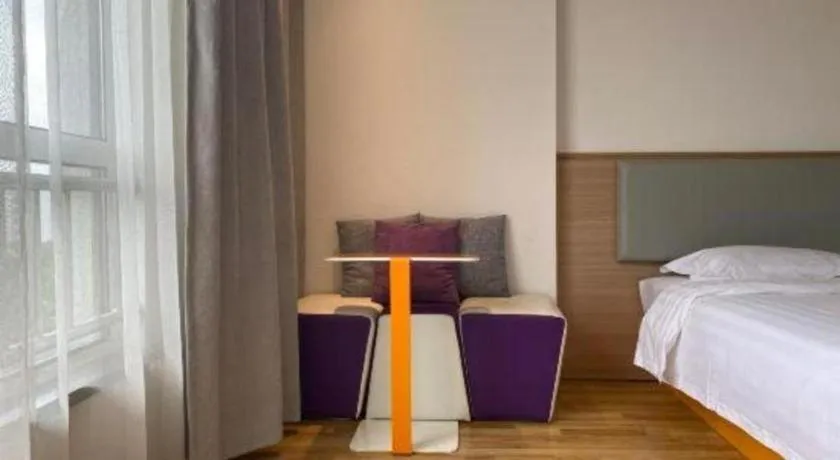 Bed in 7Days Inn Tianjin Airport NO.1 Bridge Branch