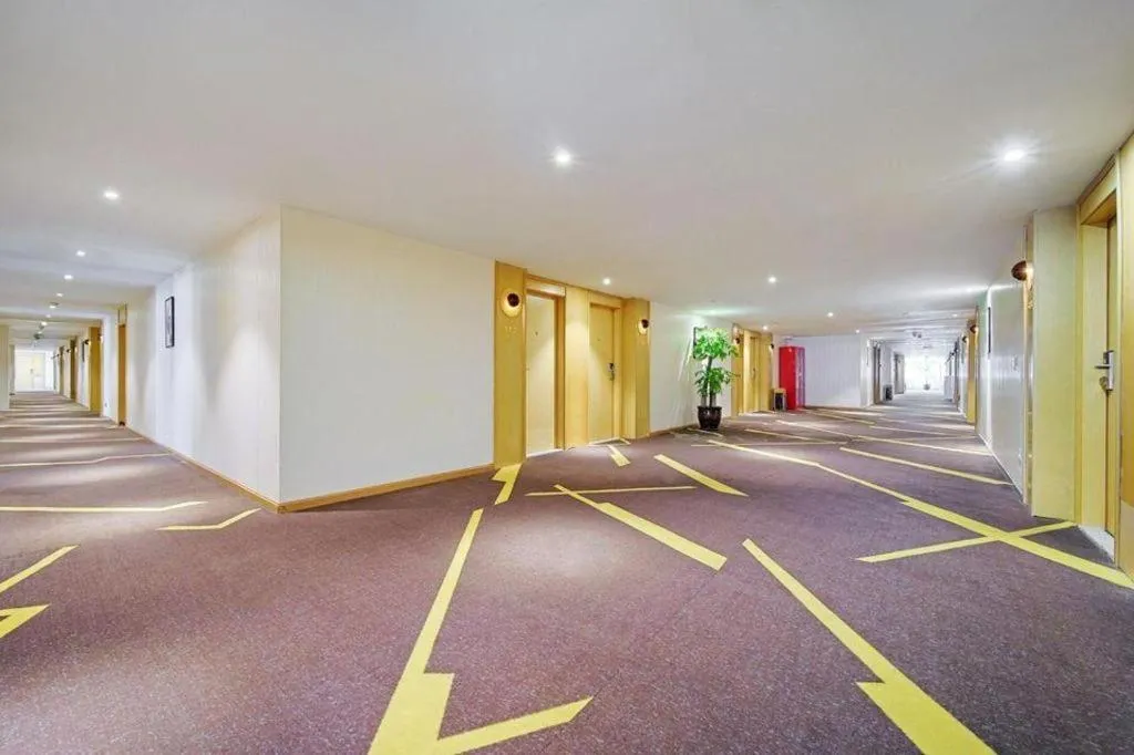 IU Hotel Chengdu Jianyang Xiongzhou Plaza