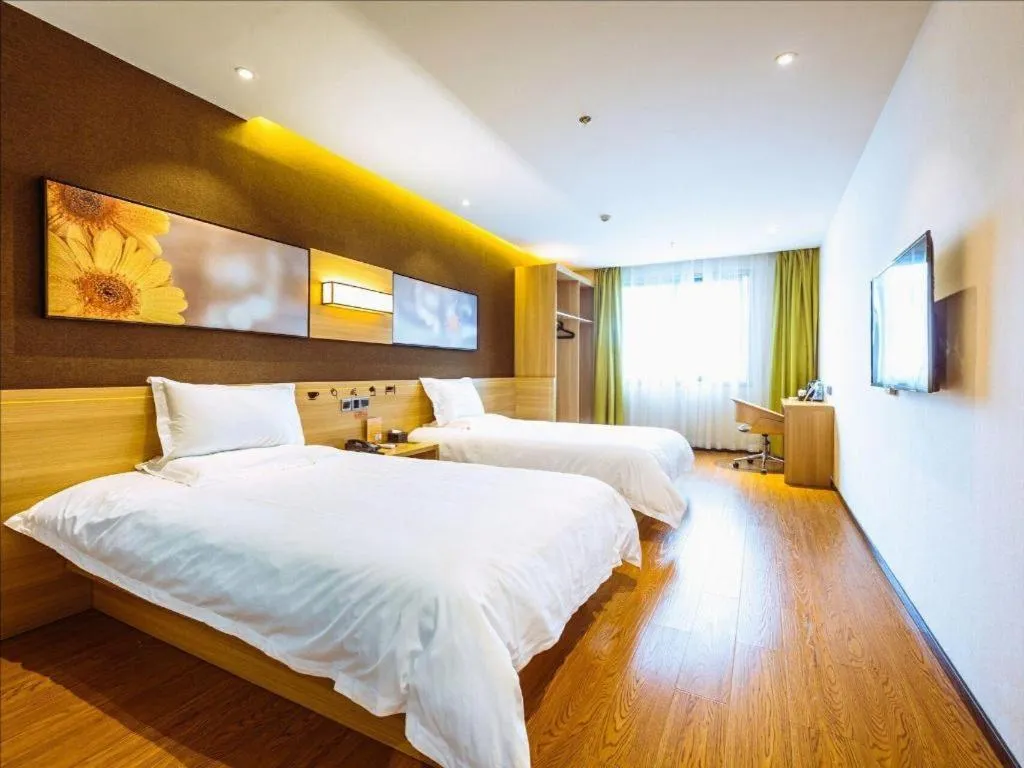 Bed in IU Hotel Chongqing Jiangbei International Airport