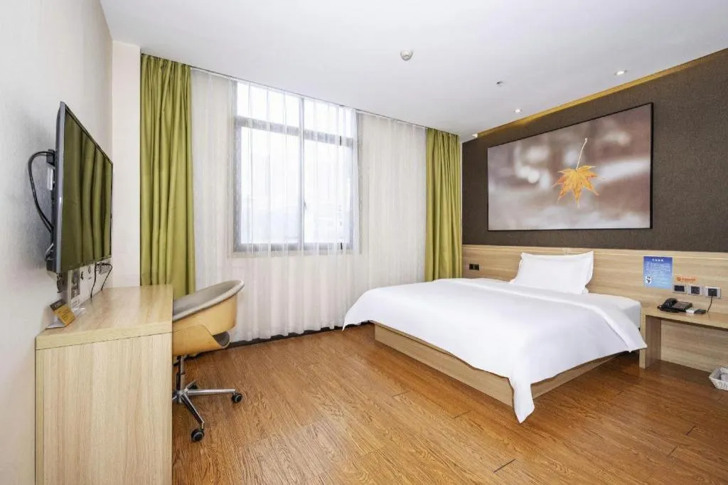 Bed in IU Hotel Chongqing Jiangbei International Airport