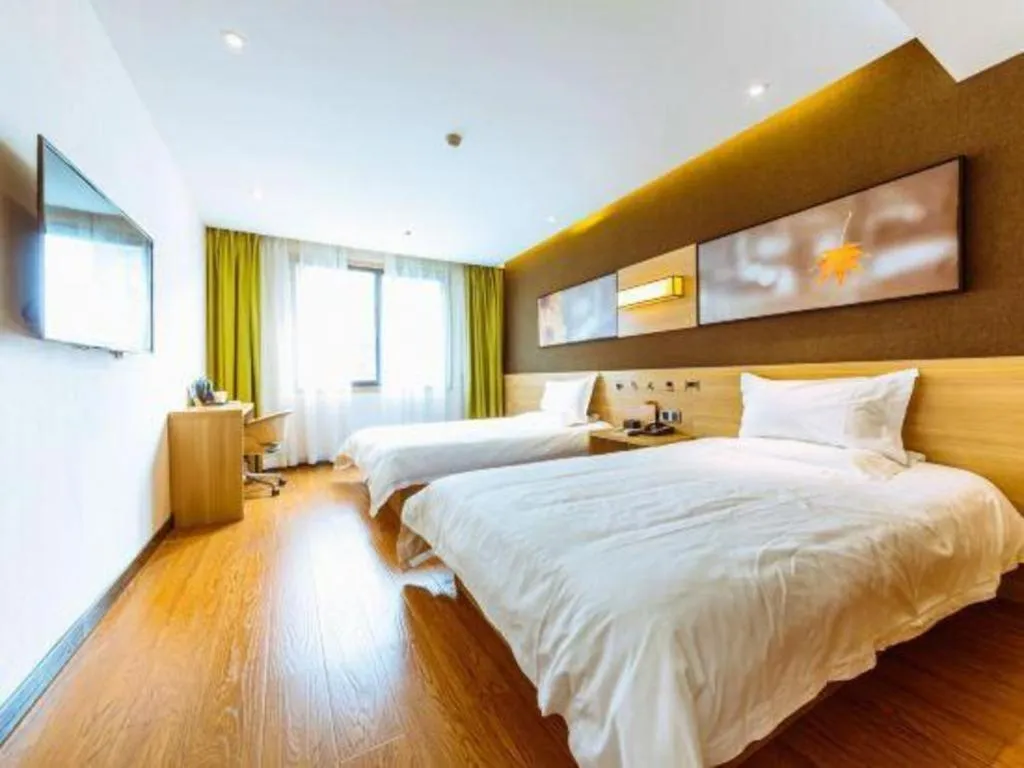 Bed in IU Hotel Chongqing Jiangbei International Airport