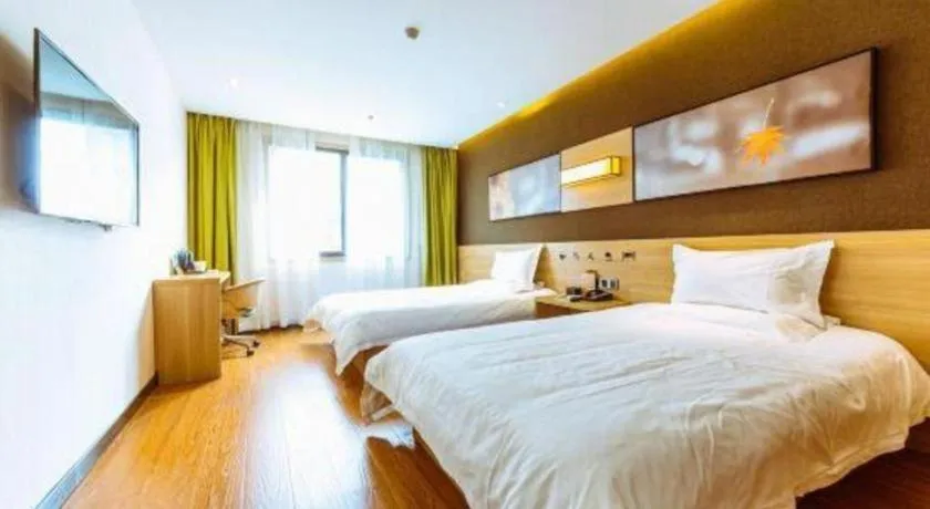 Bed in IU Hotel Chongqing Jiangbei International Airport