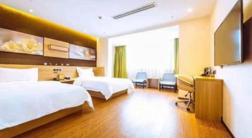 Bed in IU Hotel Chongqing Jiangbei International Airport