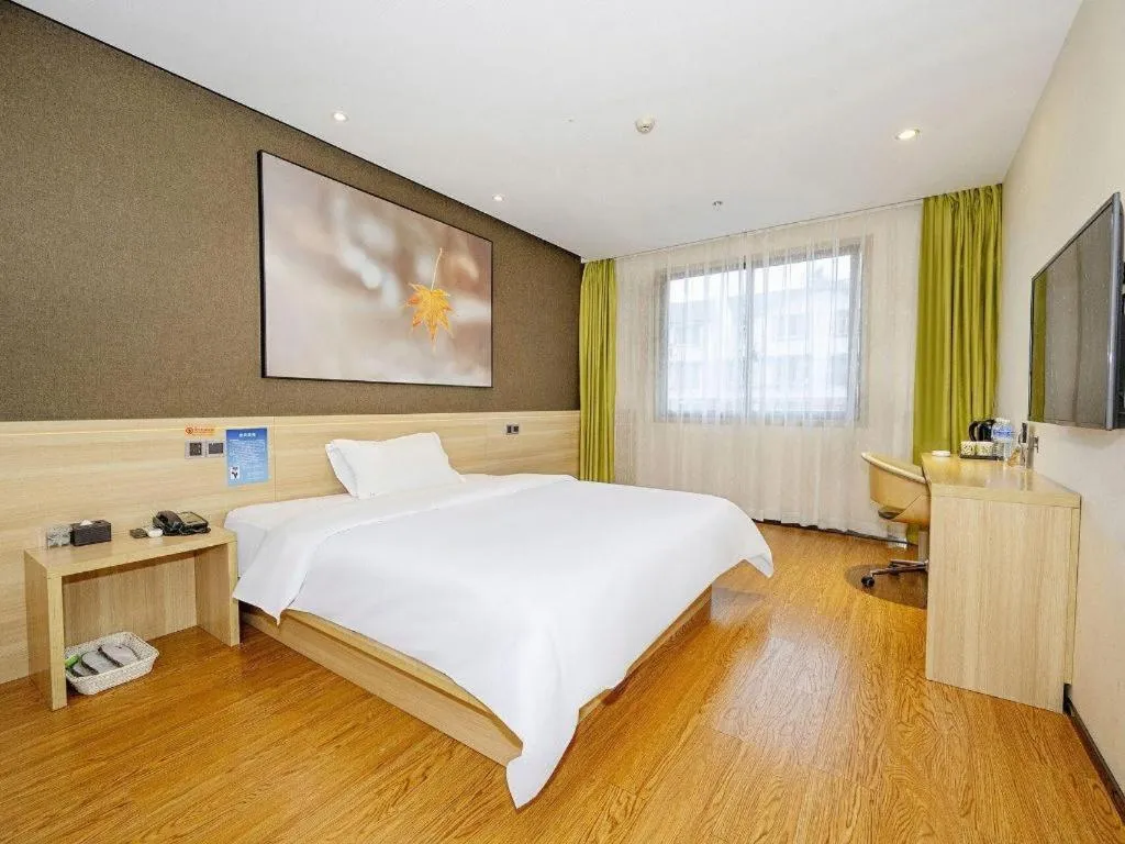 Bed in IU Hotel Chongqing Jiangbei International Airport