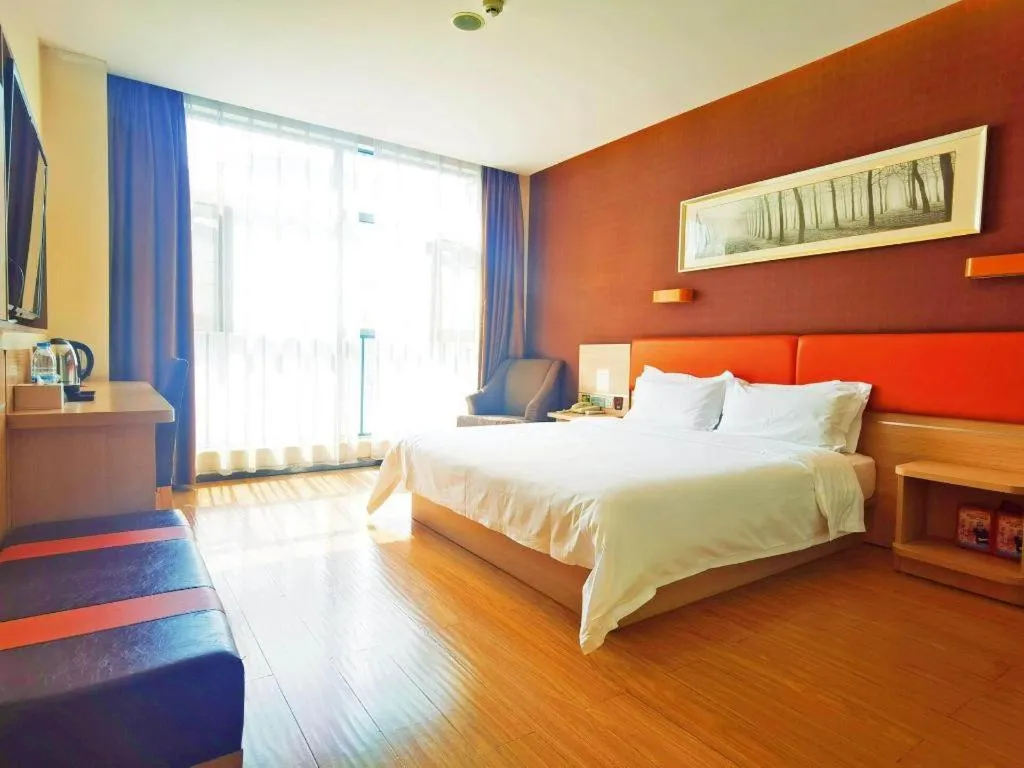 Bed in 7Days Premium Yichang Railway Station East