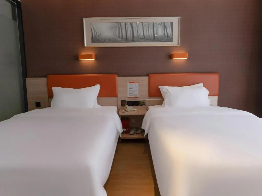 Bed in 7Days Premium Yichang Railway Station East