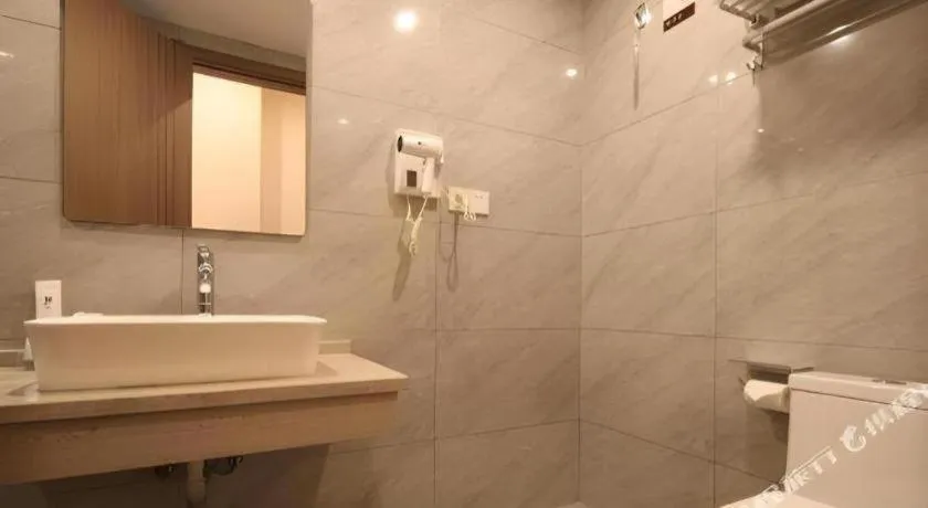 7Days Premium Yichang Railway Station East