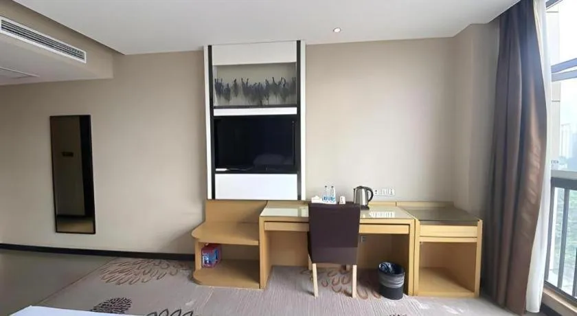 7Days Premium Yichang Railway Station East