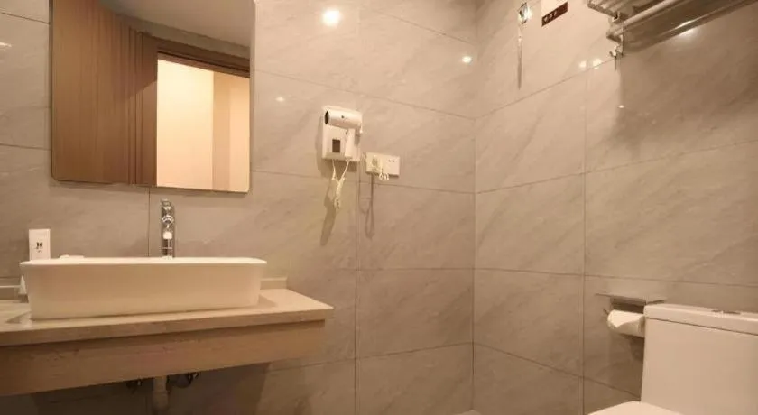 7Days Premium Yichang Railway Station East