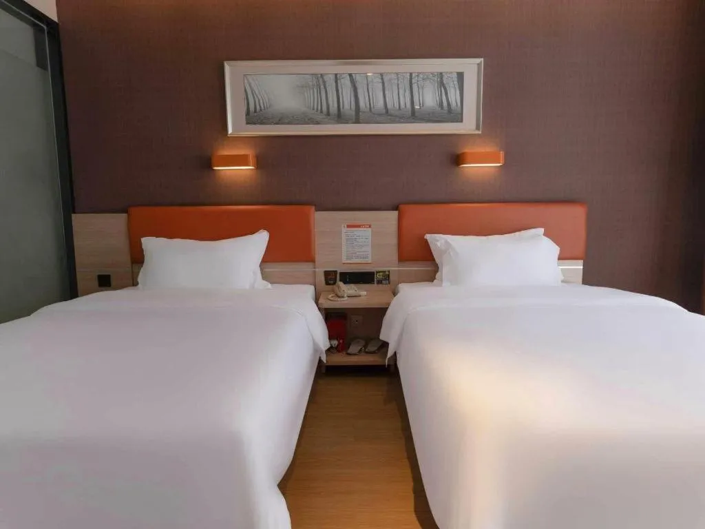 Bed in 7Days Premium Yichang Railway Station East