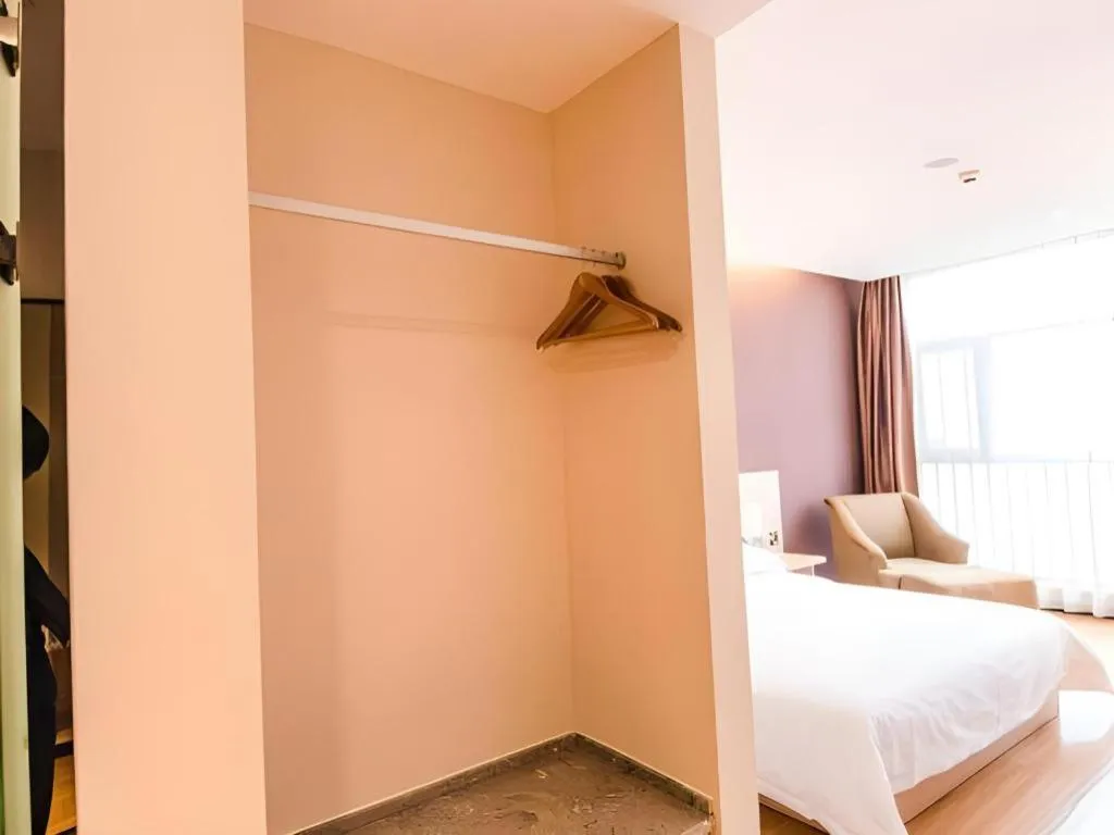 Bed in 7Days Premium Yichang Railway Station East