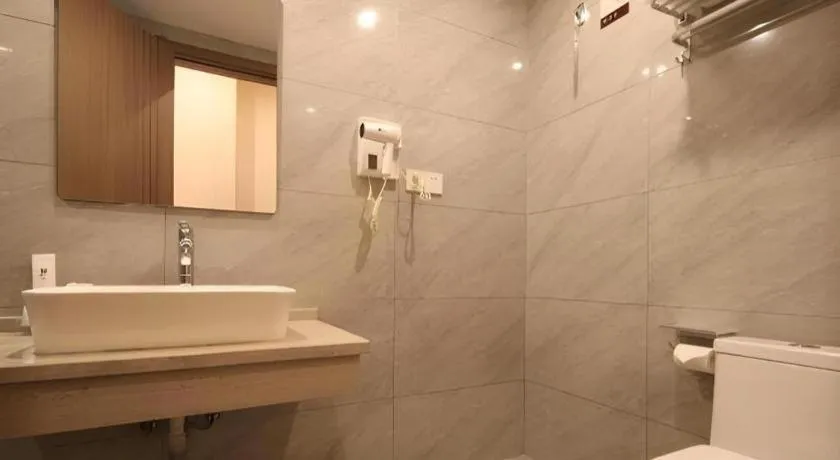 7Days Premium Yichang Railway Station East